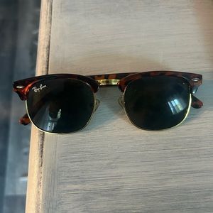 ray ban sunglasses